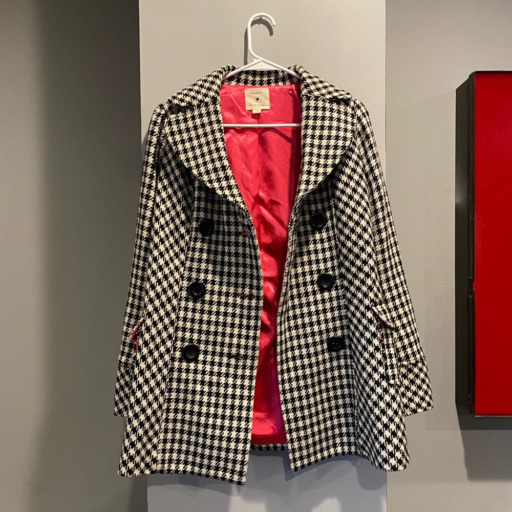 Forever 21 Houndstooth Coat with pink interior